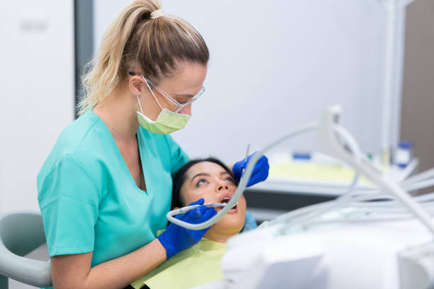 Best Broken or Cracked Tooth Emergency Dentist in Eatons Neck, NY
